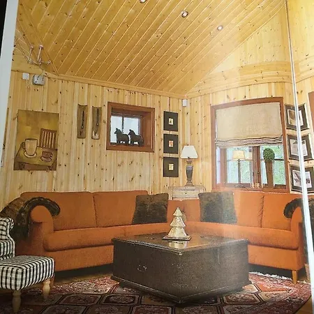 Hestasen Ved Sjusjooen Holiday home